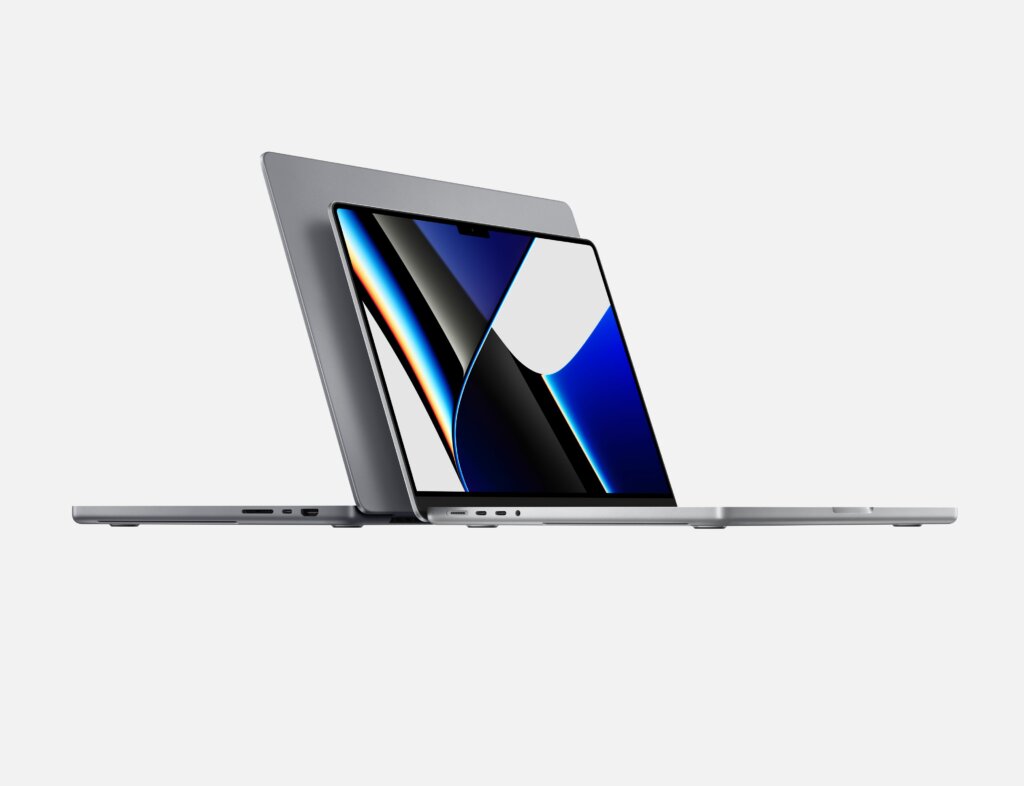Auf diesem Bild sieht man das aufgeklappte MacBook Pro 14 & 16"